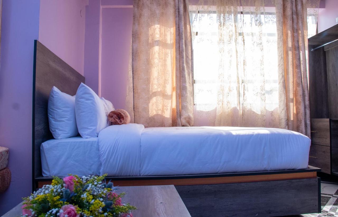 Good Putt Hotel Nakuru Zewnętrze zdjęcie